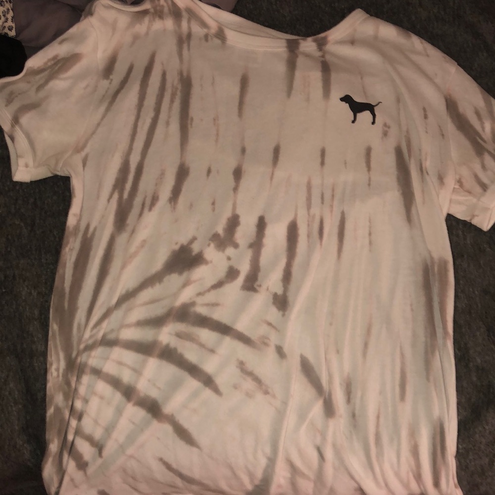 VS Pink shirt